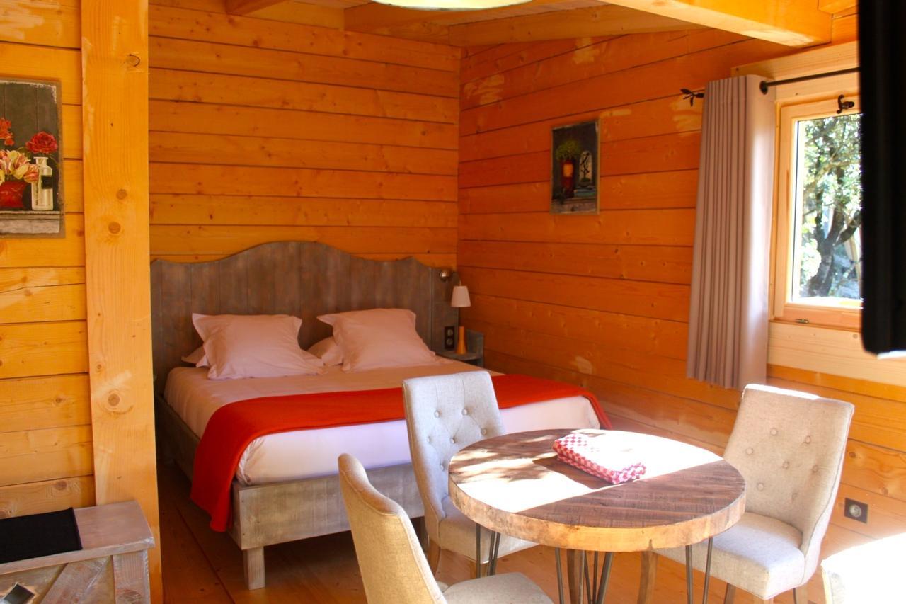 Les Cabanes Dans Les Bois Logis Hotel Villedubert 部屋 写真