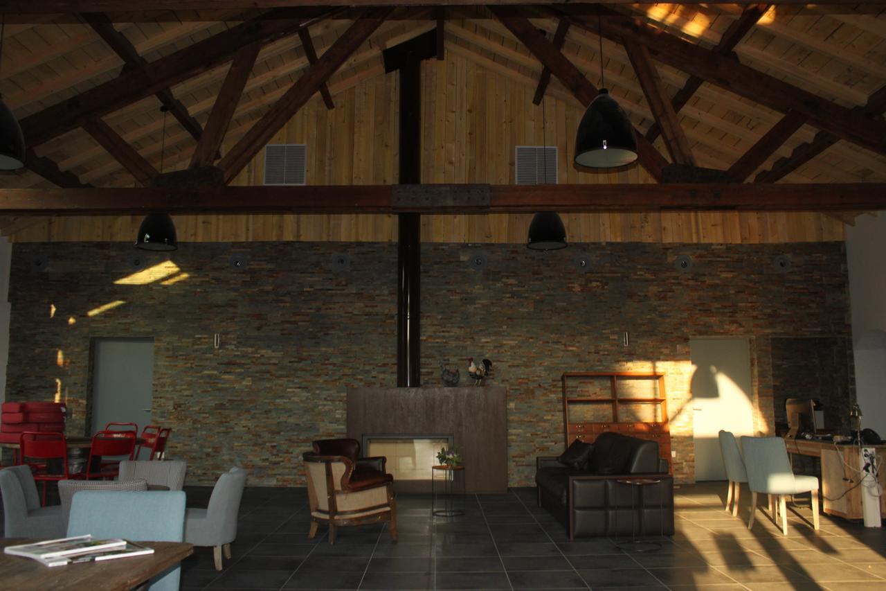 Les Cabanes Dans Les Bois Logis Hotel Villedubert エクステリア 写真